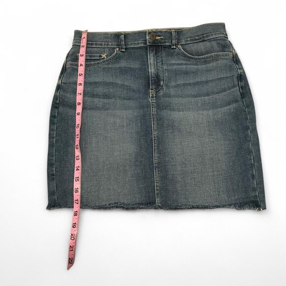Lee Mini Denim Skirt With Raw Hem - Picture 2 of 3